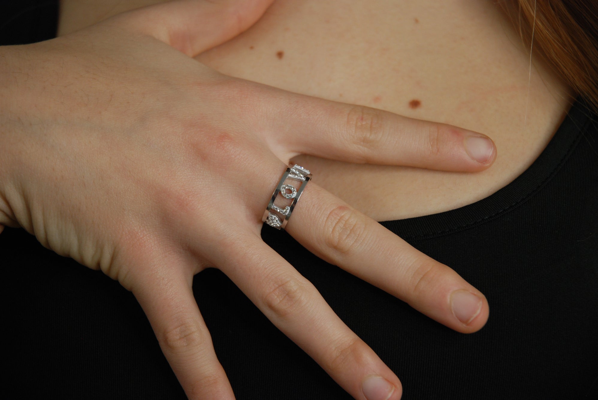 Anello Love con Strass