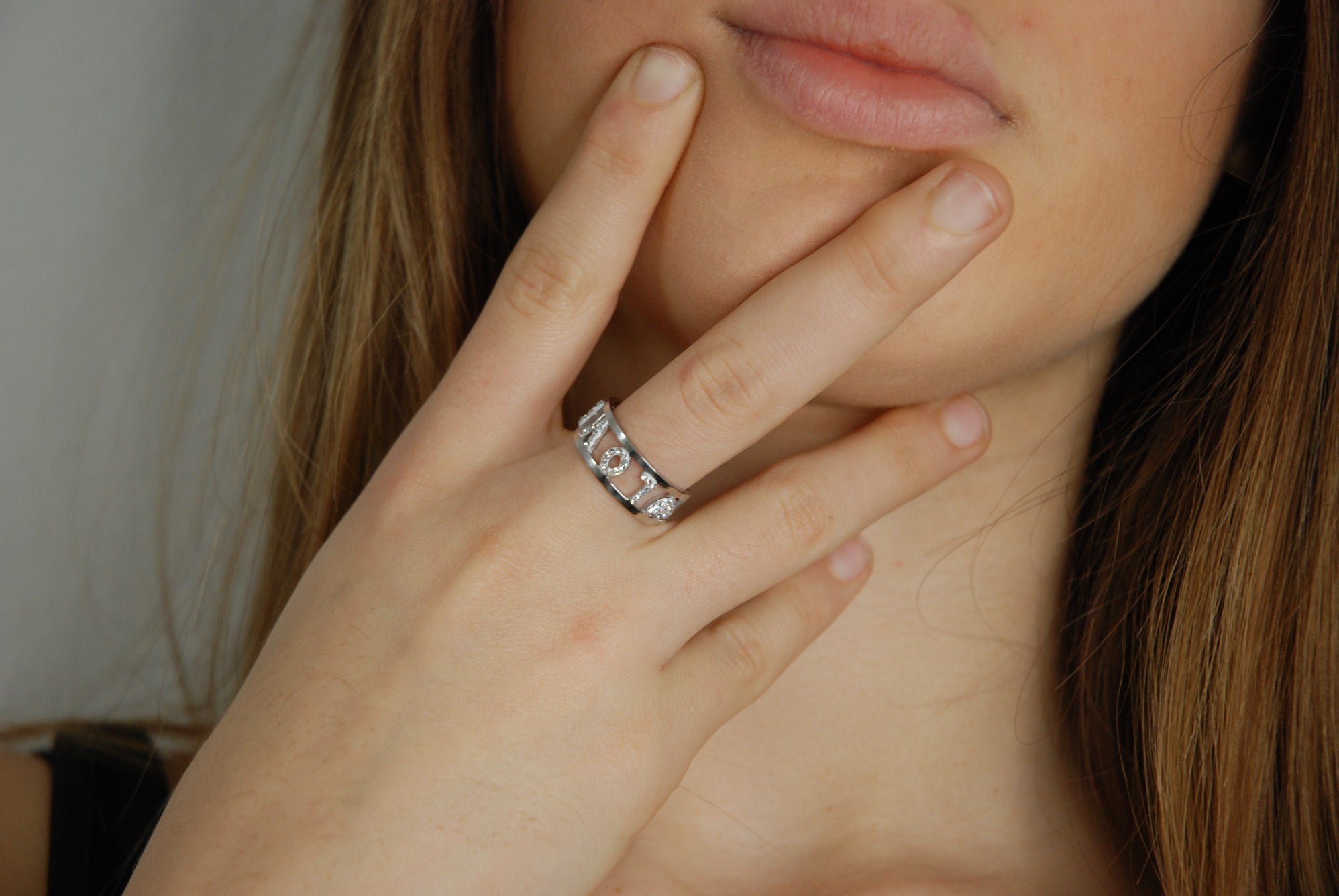 Anello Love con Strass